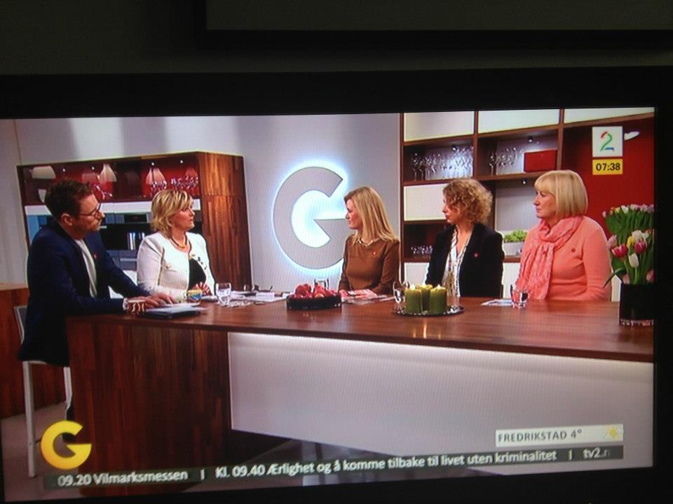 Rød Knapp - Stopp vold mot kvinner - God morgen Norge på TV2 satte ...