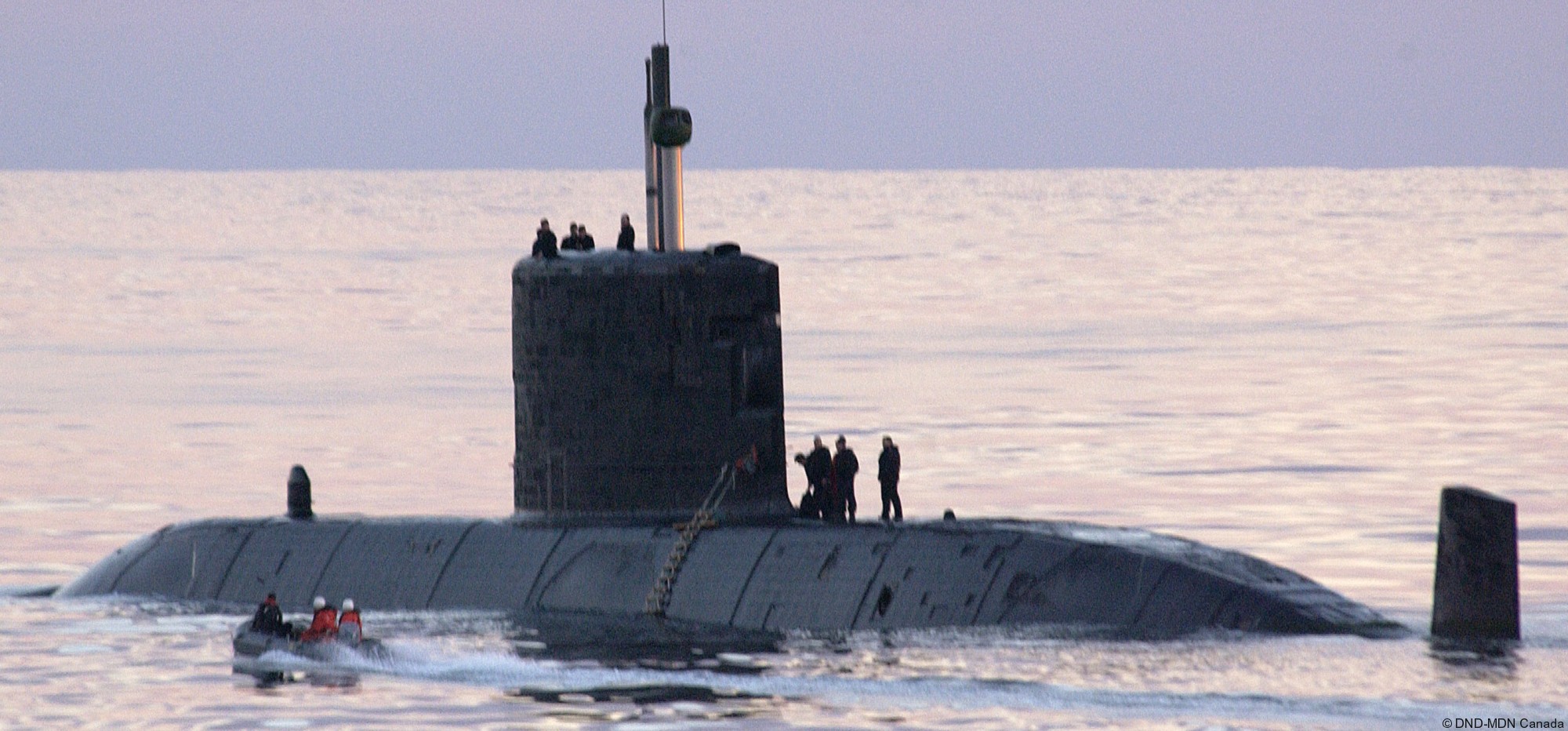 Military - HMCS Windsor (SSK877) ⚓🇨🇦 Type, class: Victoria (ex UK ...