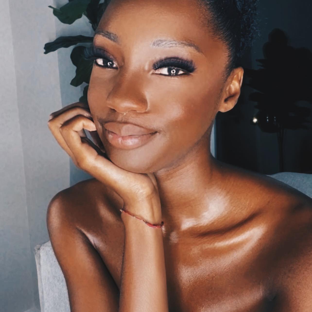 Azäh Awasum