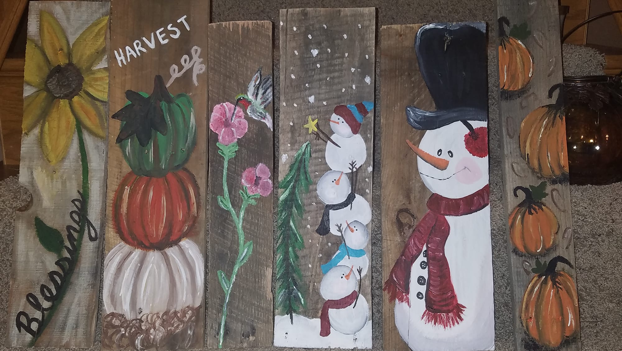 Karie's Pallet Board Paintings and Projects