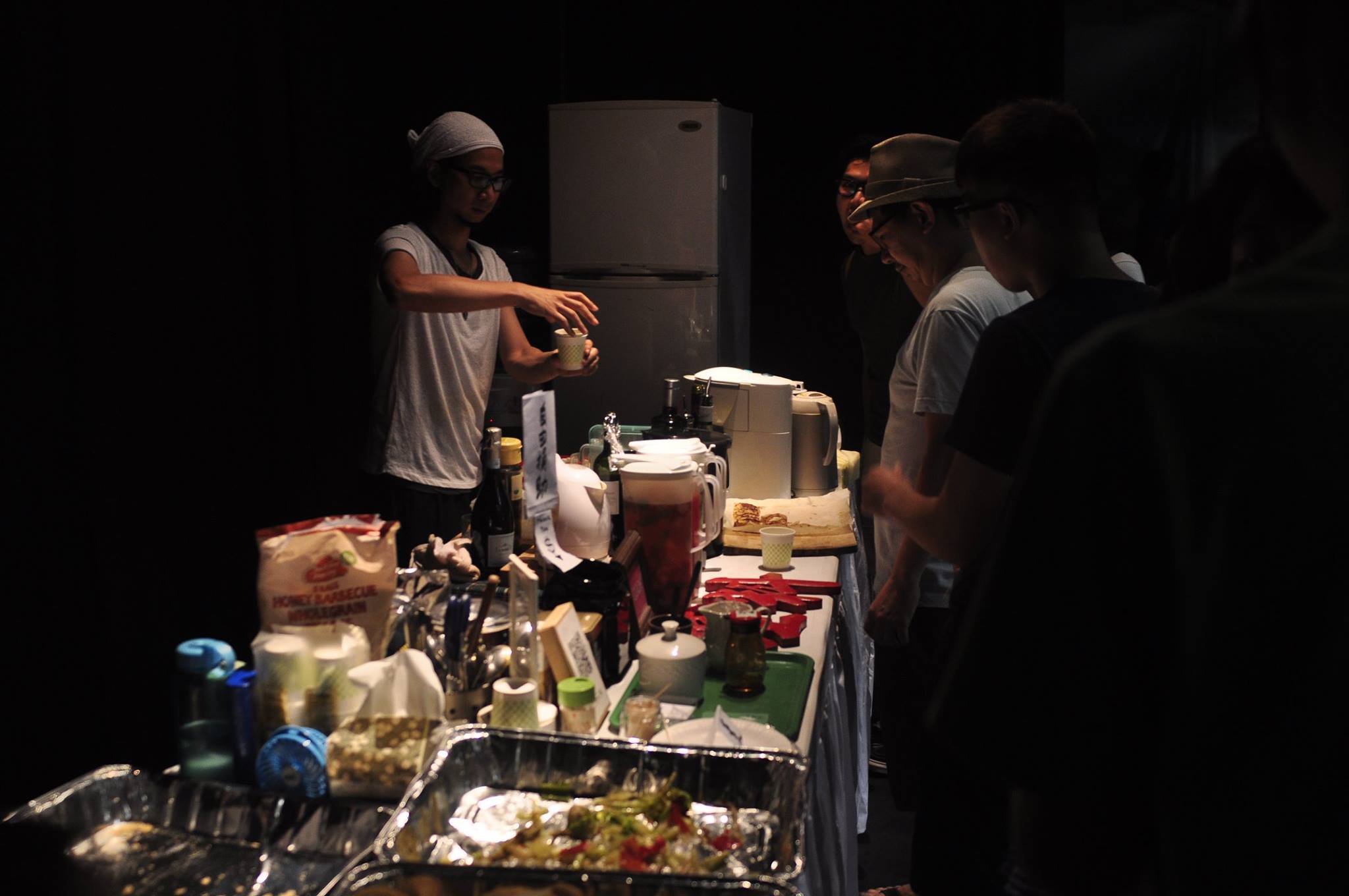 【2-17/4嚟牛棚睇讀劇係⋯⋯食！ 】... - 前進進戲劇工作坊 On & On Theatre Workshop