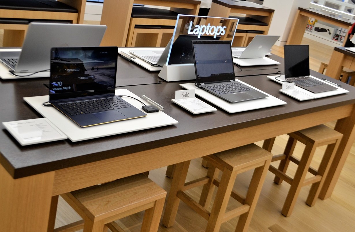 First class technology | Douala