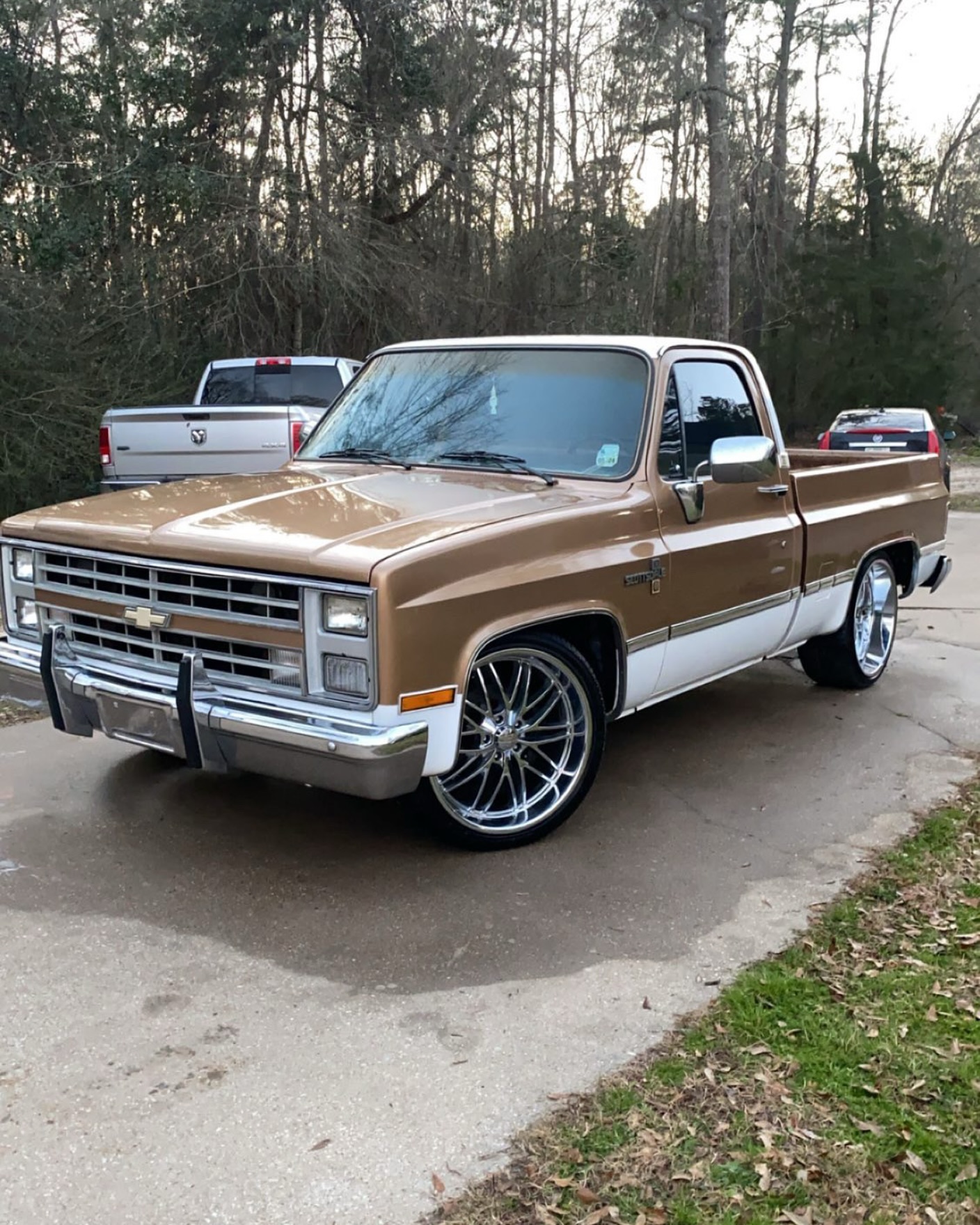 Squarebody USA - More Two Tone Tuesday with... | Facebook