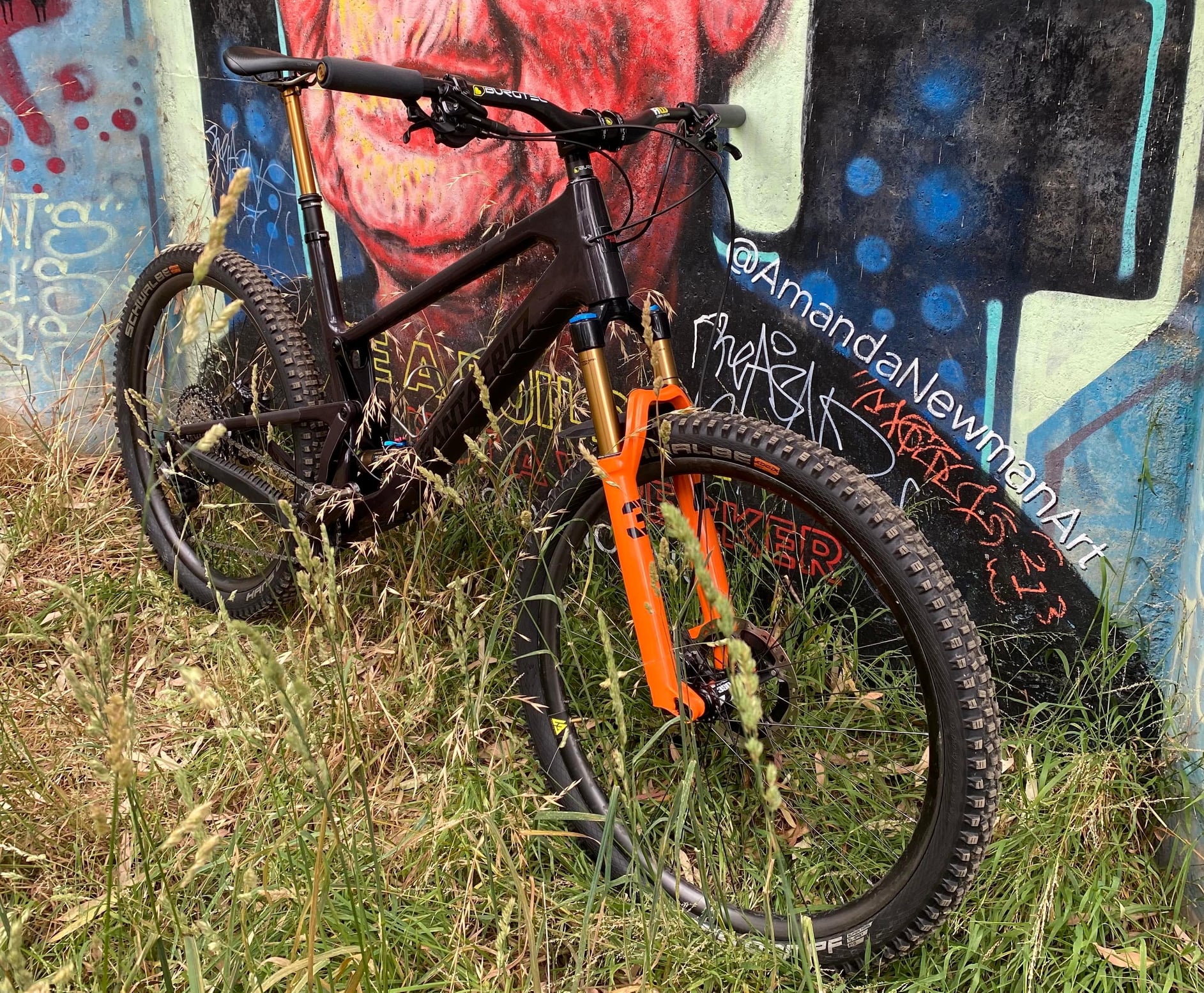 Custom Santa Cruz Tallboy V4 carbon build