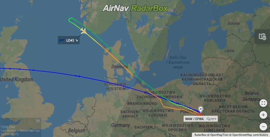 AirNav Radar - LOT #LO45 to Toronto returned to Warsaw... | Facebook