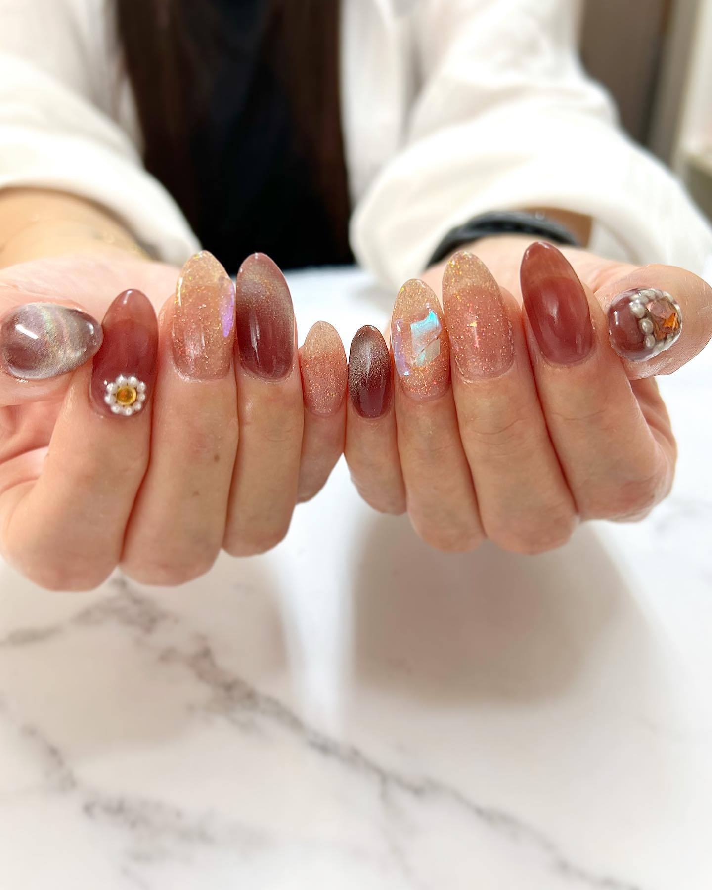ステラステラ東中野店 パンの話をしていたら メロンパンみたいなネイルになりました Facebook