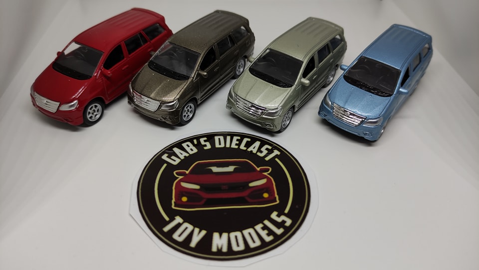 FOR SALE Toyota Innova... - Gab's Diecast Toy Models
