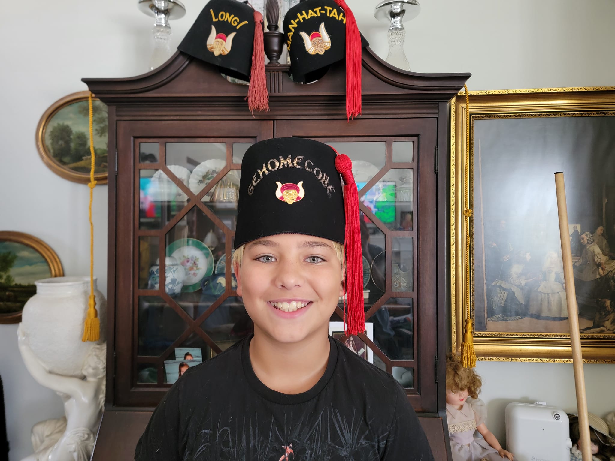 Lier - Today's newest arrival is a fez from Gehomecobe Grotto No.97 ...