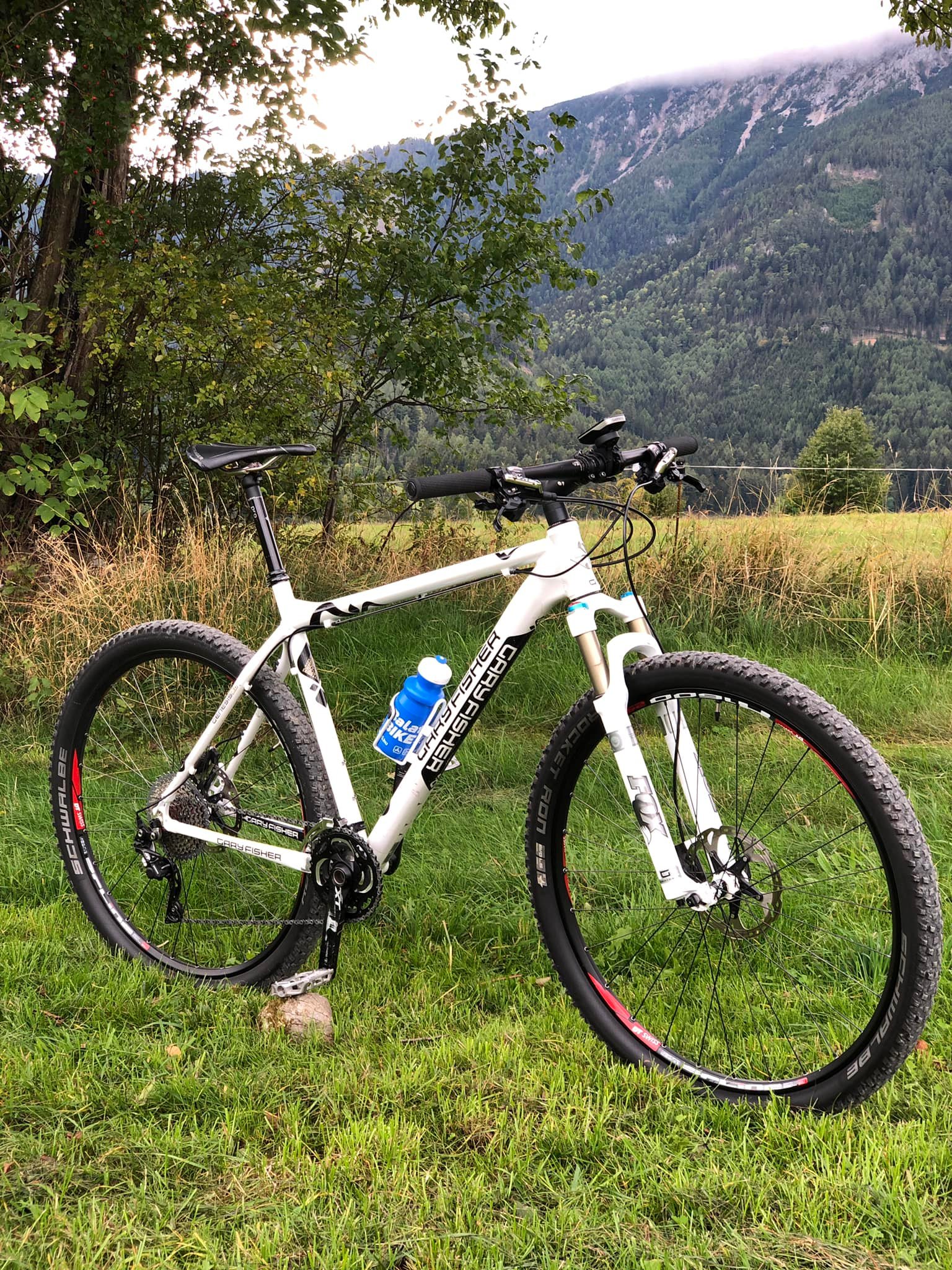 Hello! It's my favorite bike Gary Fisher Paragon from 2009