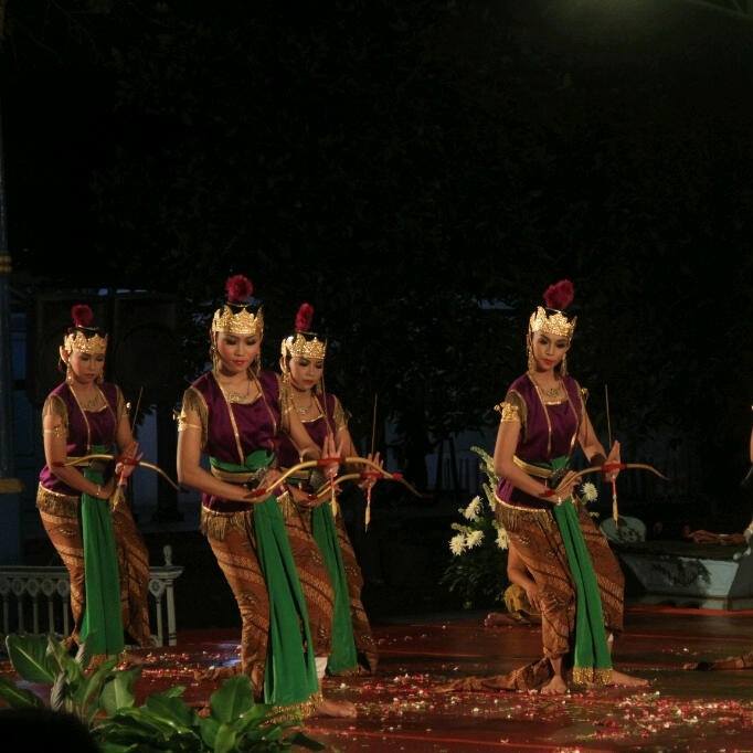 Java Dance. Tarian Jawa