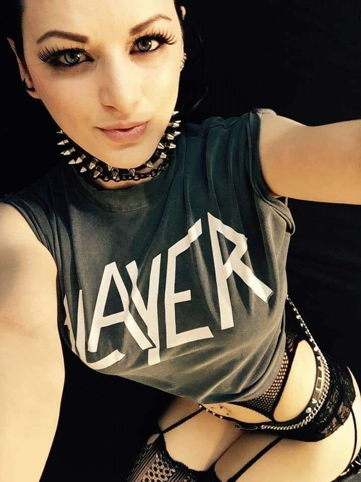 Alissa Noir AlissaNoir Slayer... Rock Girl On Fire Facebook
