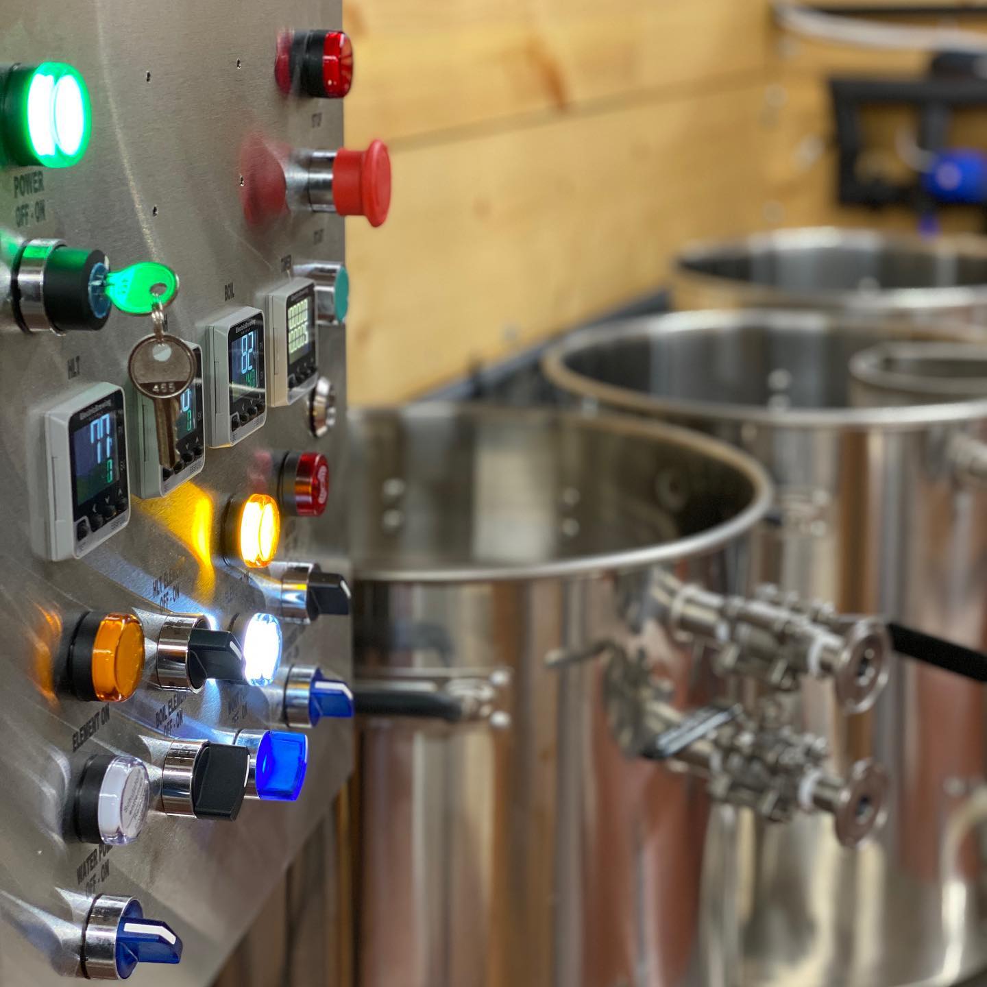 TheElectricBrewery.com - #Repost @the_blackhole_brewery ・・・ The brewery ...