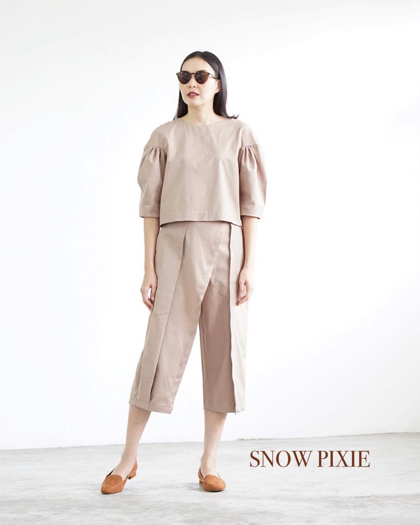 Snow Pixie - ยังมีคุณลูกค้าถามถึงเสมอๆ นะคะ ชุดนี้ของ SNOW... | Facebook