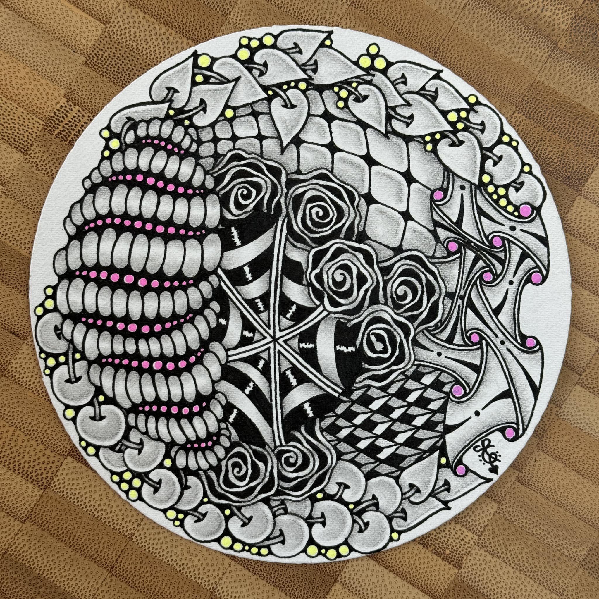 Tangle - I followed Zenjo Zentangle’s excellent online class video ...