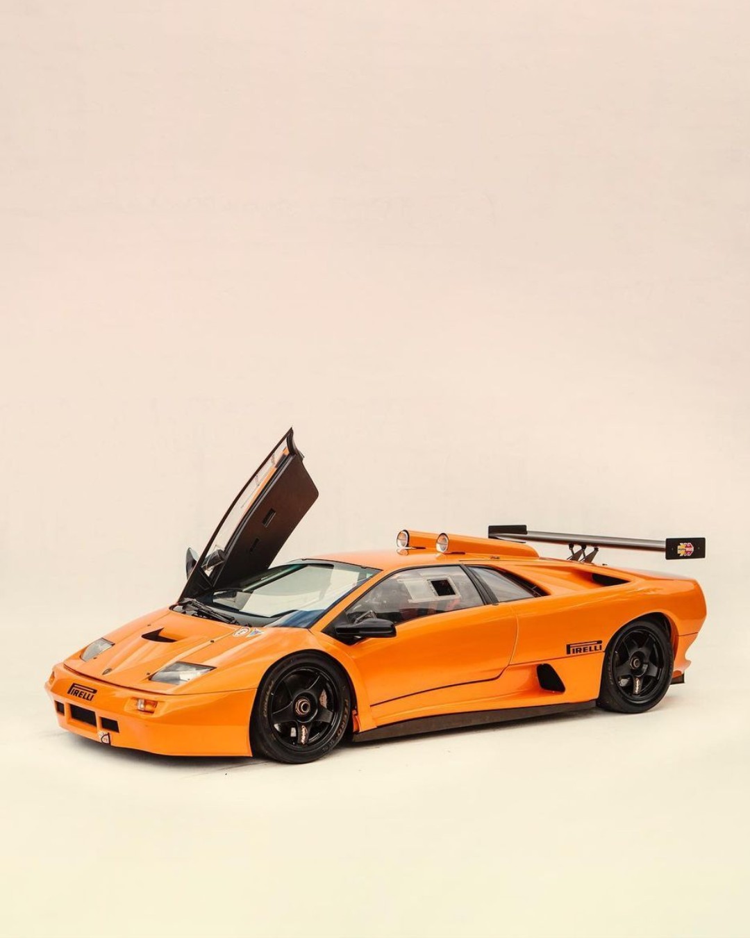 scale & brand: **1/43 Looksmart** year - manufacturer & model