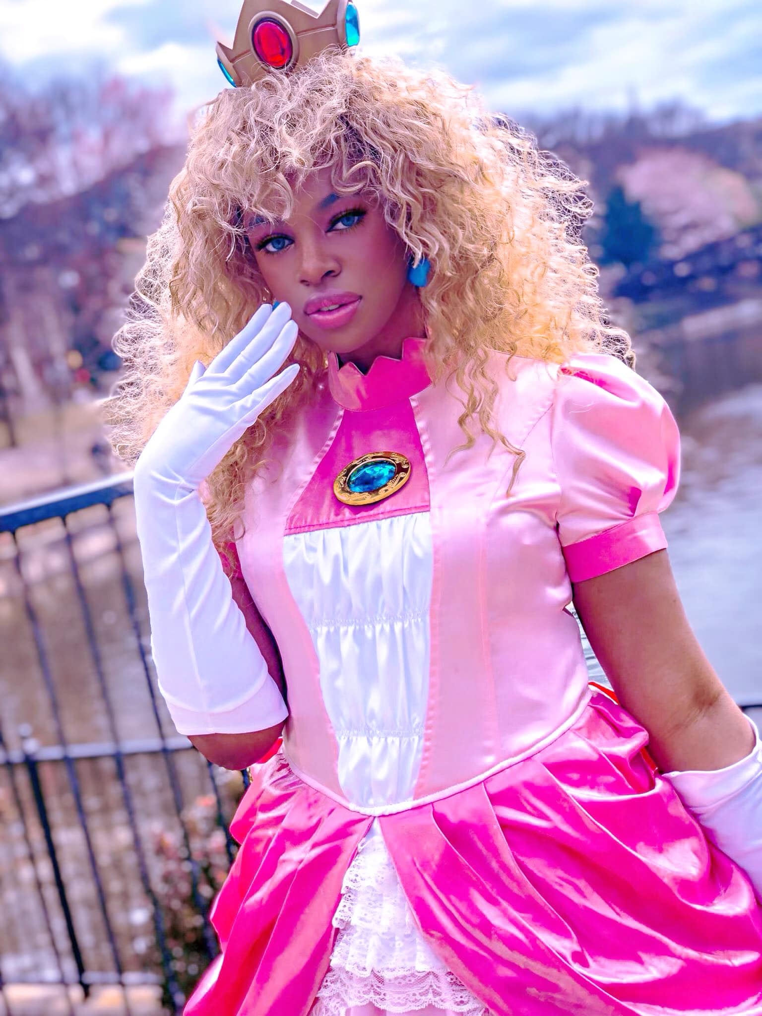 Shellanin - A Curly Peach for #MAR10Day 🍑💕 IG:...