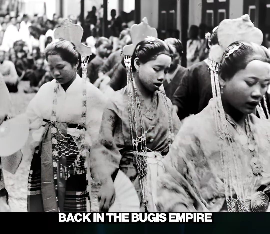 Bugis people back in 1900s ️😲🇮🇩... - SEA Heritage & History