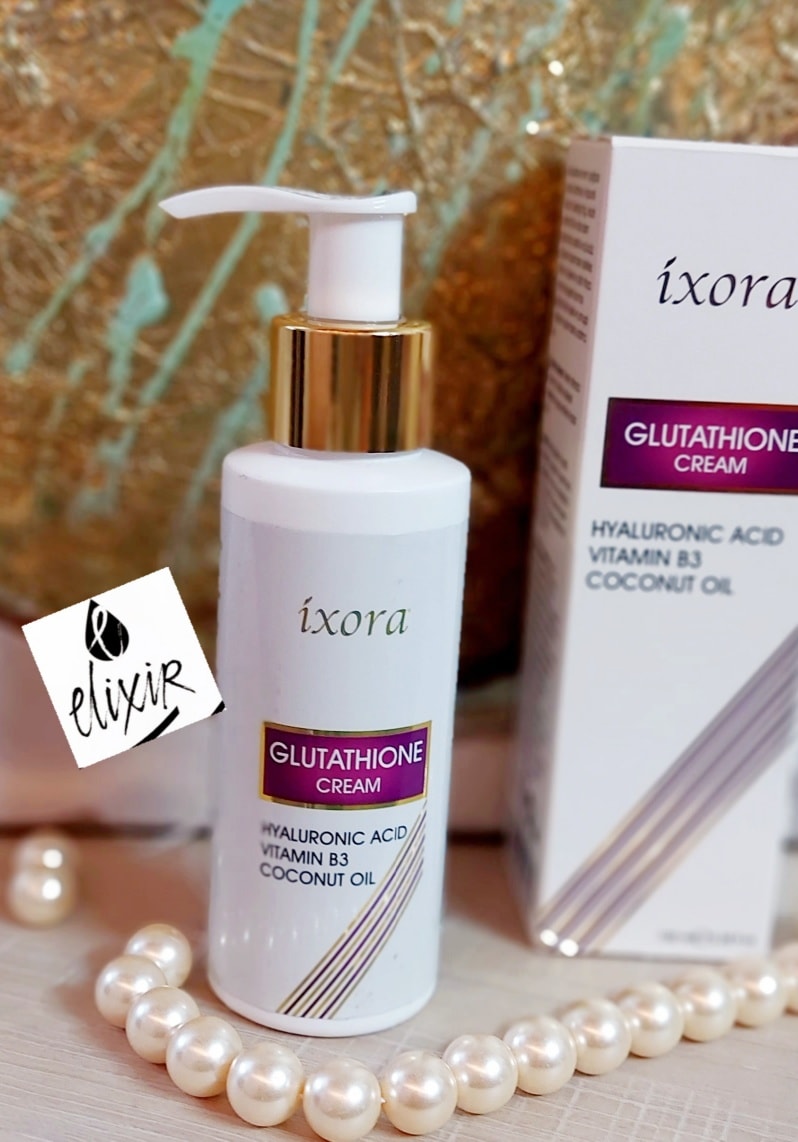 🌸 IXORA GLUTATHIONE CREAM 🌸 formulated with Glutathion, Hyaluronic Acid, Vitamin B3, Coconut Oil, Grapeseed oil, Niacenamide, Arbutin, etc. Use daily for soft, bright & flawless skin. #গ্লুটাথিওনক্রিম #skincare #facecream #flawless