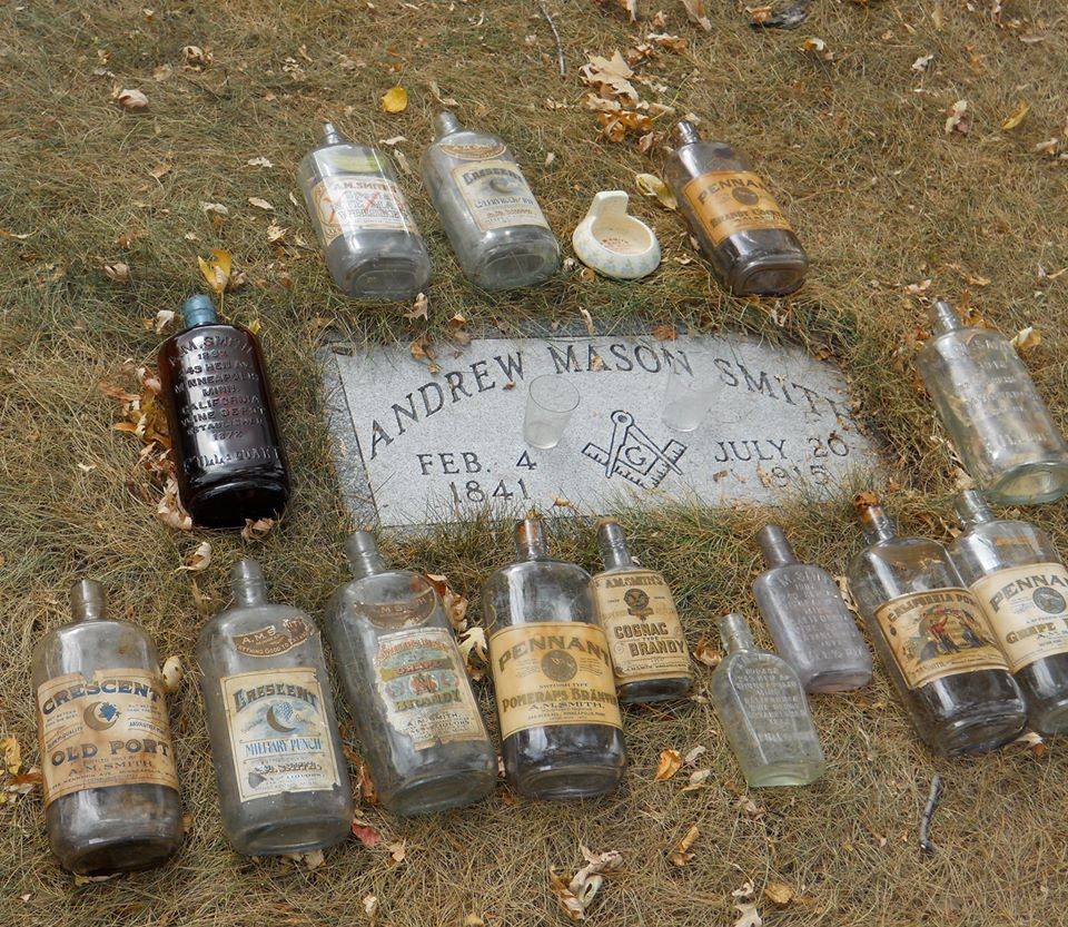 Old Minnesota Bottles | Last year I bought a box of miscellaneous books ...