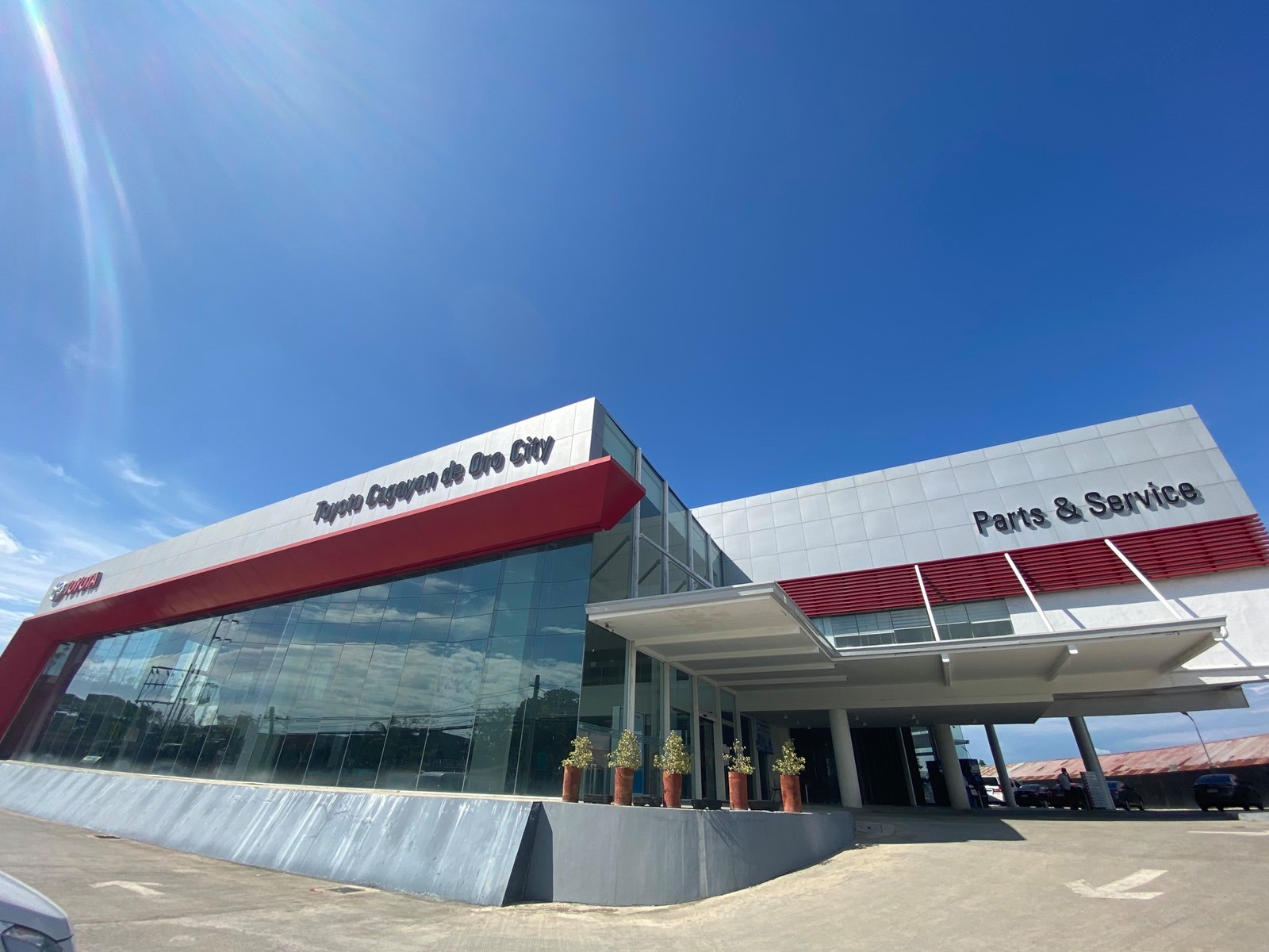 Red Carpet Auto Central -... - Red Carpet Auto Central - CDO