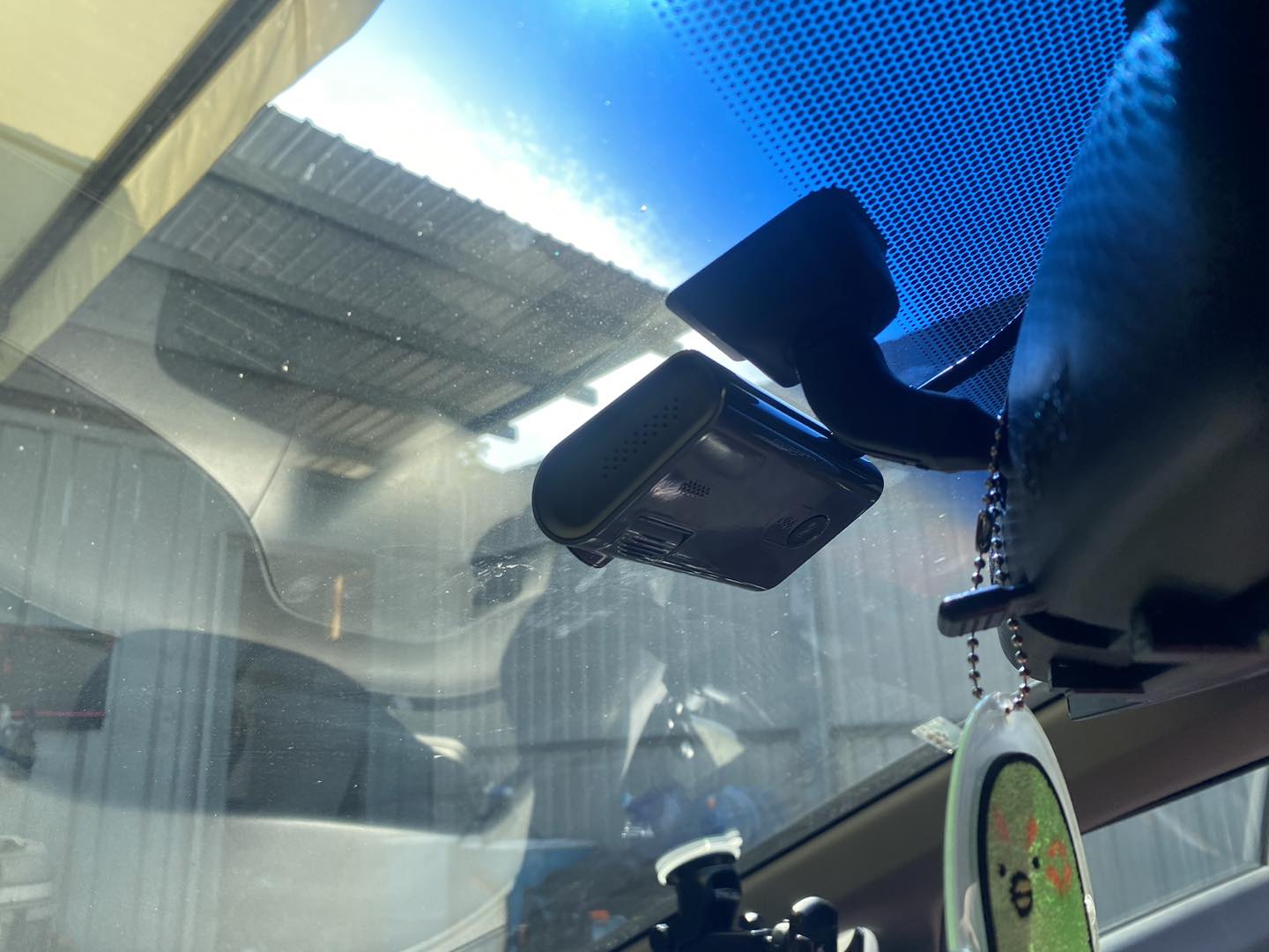 H&M Auto Parts - 車CAM 安裝 Dashcam Installation 本田朋友2號... | Facebook