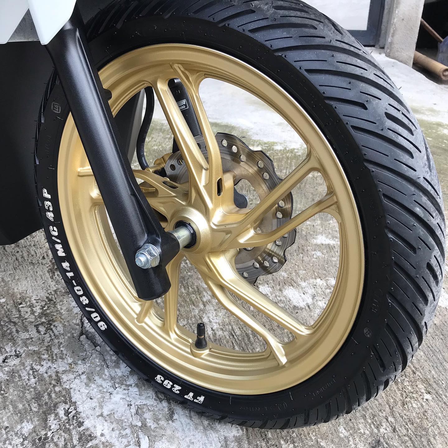 Repaint Velg Vario Warna Gold Untuk Car X Paint Body Works Facebook