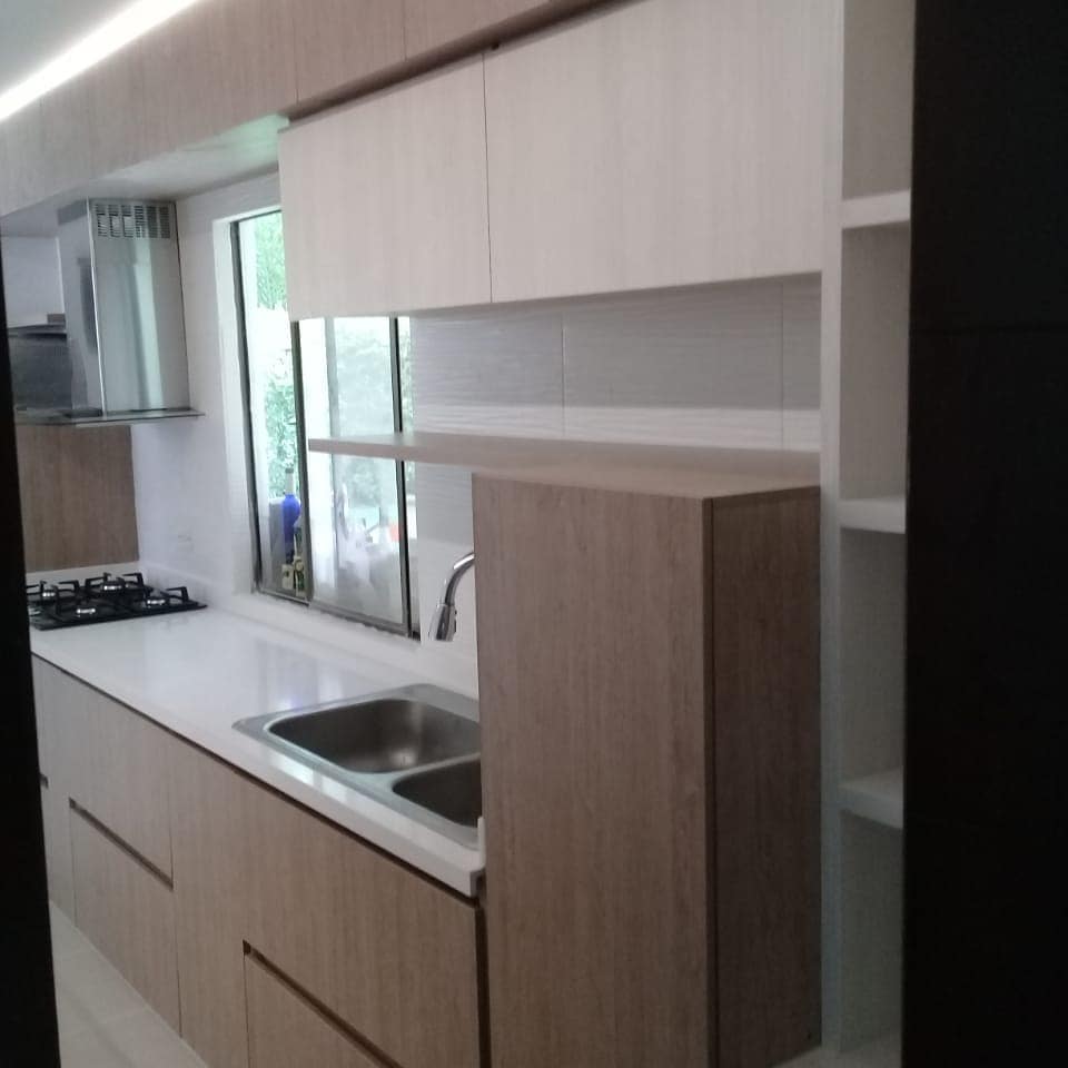 In Design Mobiliarios