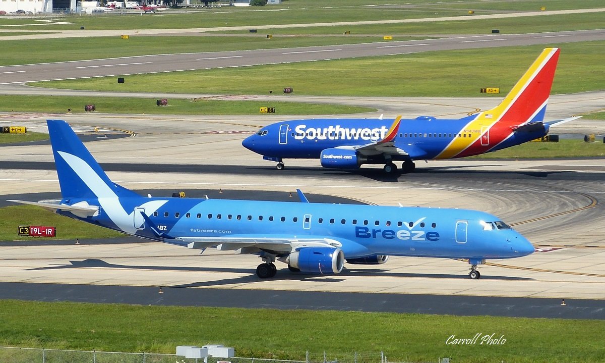 Breeze - N114BZ - ERJ-190 (Tampa 5/11/2022) ex Air Canada C-FLWE