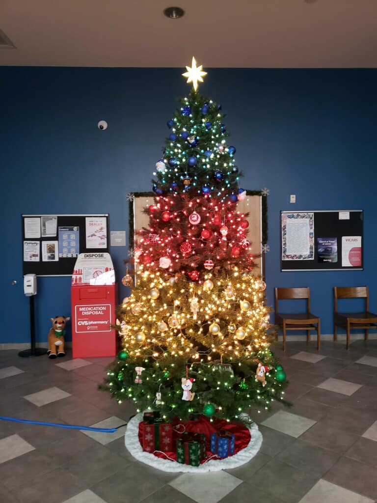 Our crew got the trees up at... - Commerce Police Department