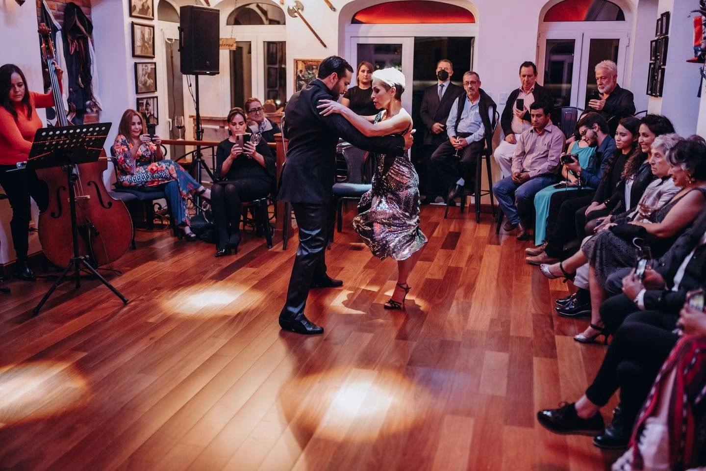 El arte se reconoce de ambos lados... - Todo Tango Company