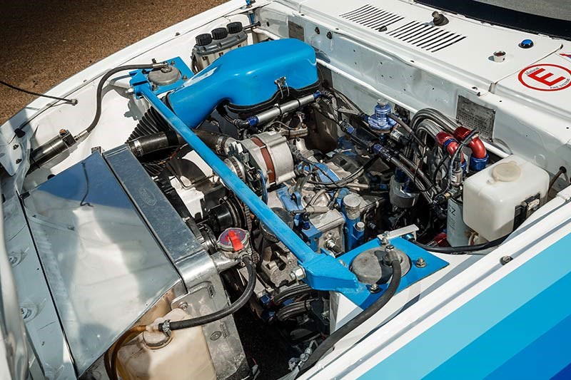 Today's random engine bay...what's... - Unique Cars magazine | Facebook