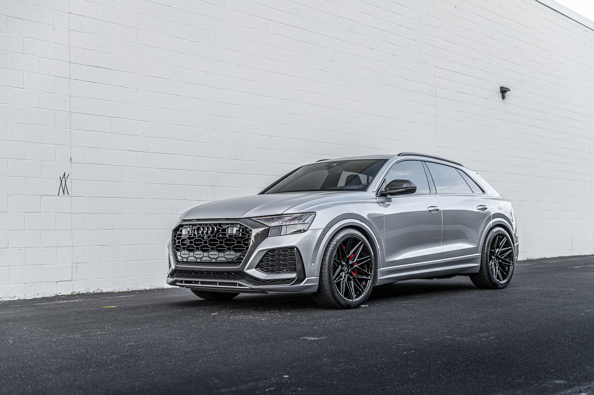 Audi #RSQ8 fitted with our 23