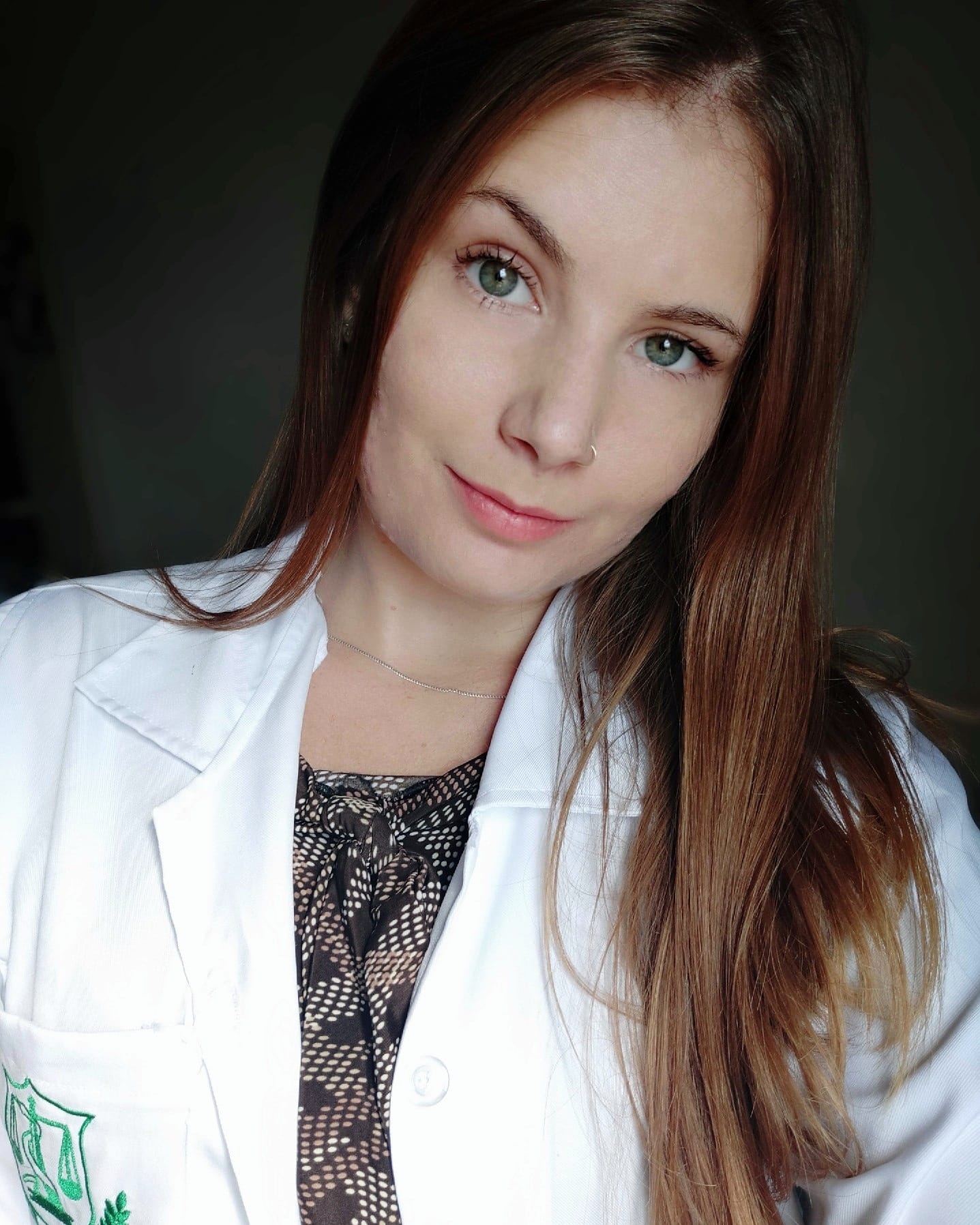 Nutricionista Letícia... Nutricionista Letícia Silvério