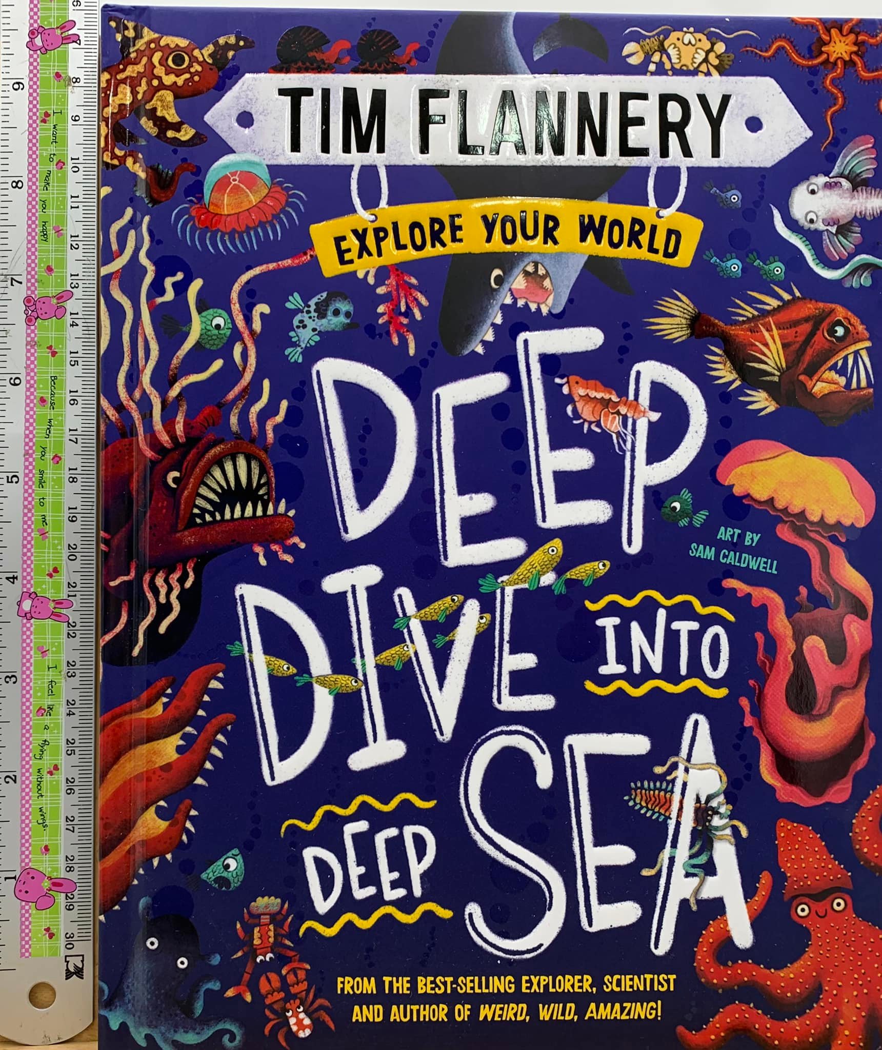 📚 ปกแข็ง สภาพดีมาก Deep Dive into Deep Sea 💌 เล่มนี้จะพาผู้อ่านไปสำรวจ ...