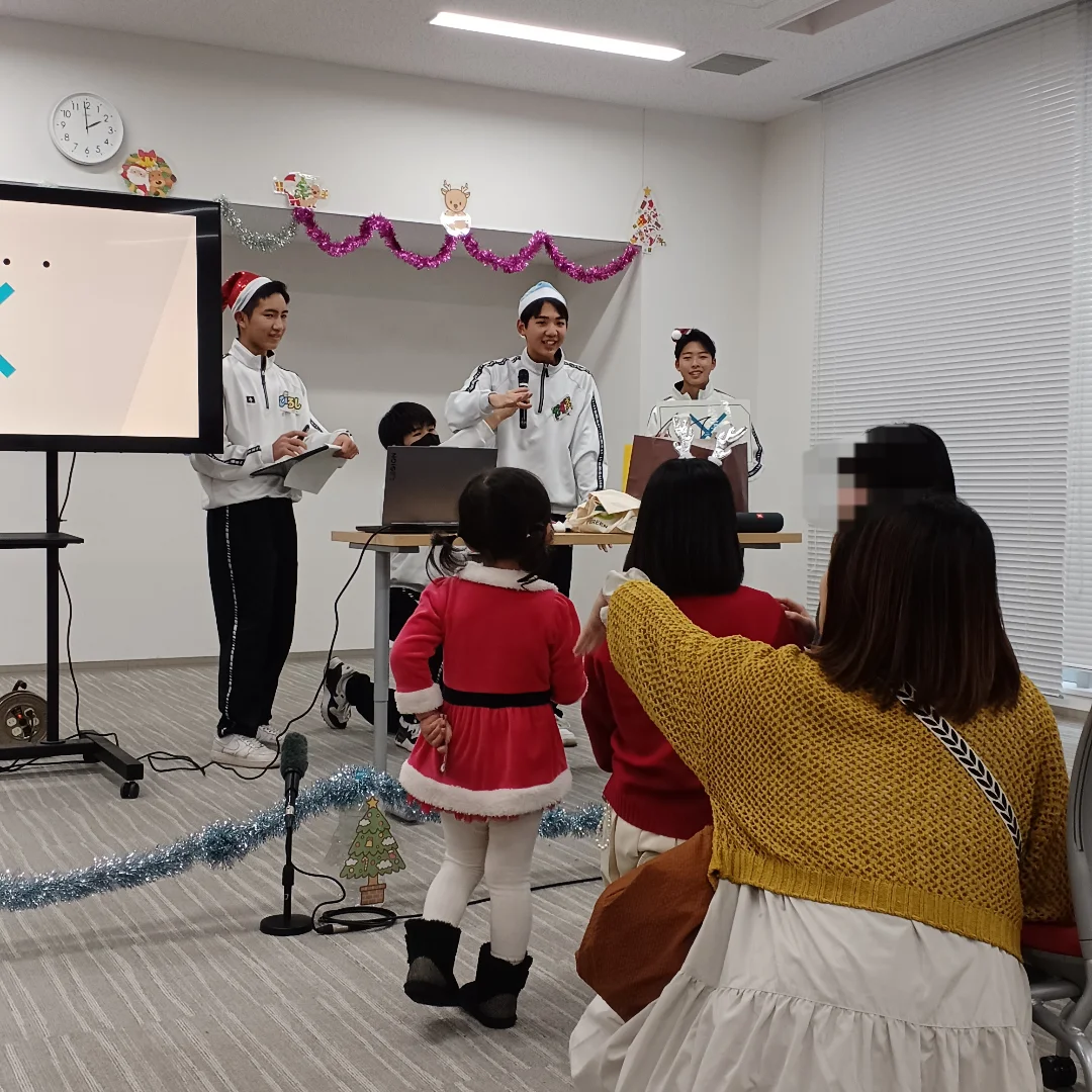 宮崎恵 - 土居高校地域デザイン部のみんな！ 昨年の12月のしこちゅ～すまいるフェスティバルでも大活躍でした！... | Facebook