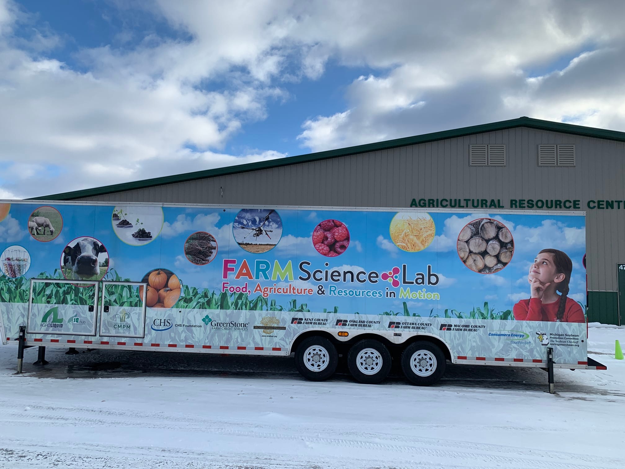 Today the FARM Science Lab visited... - Countryside Academy