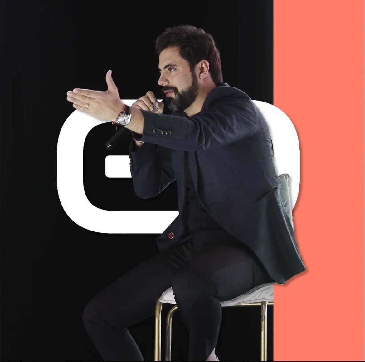 Os Mau Elias - Hoy es el gran día. De la mano de George...