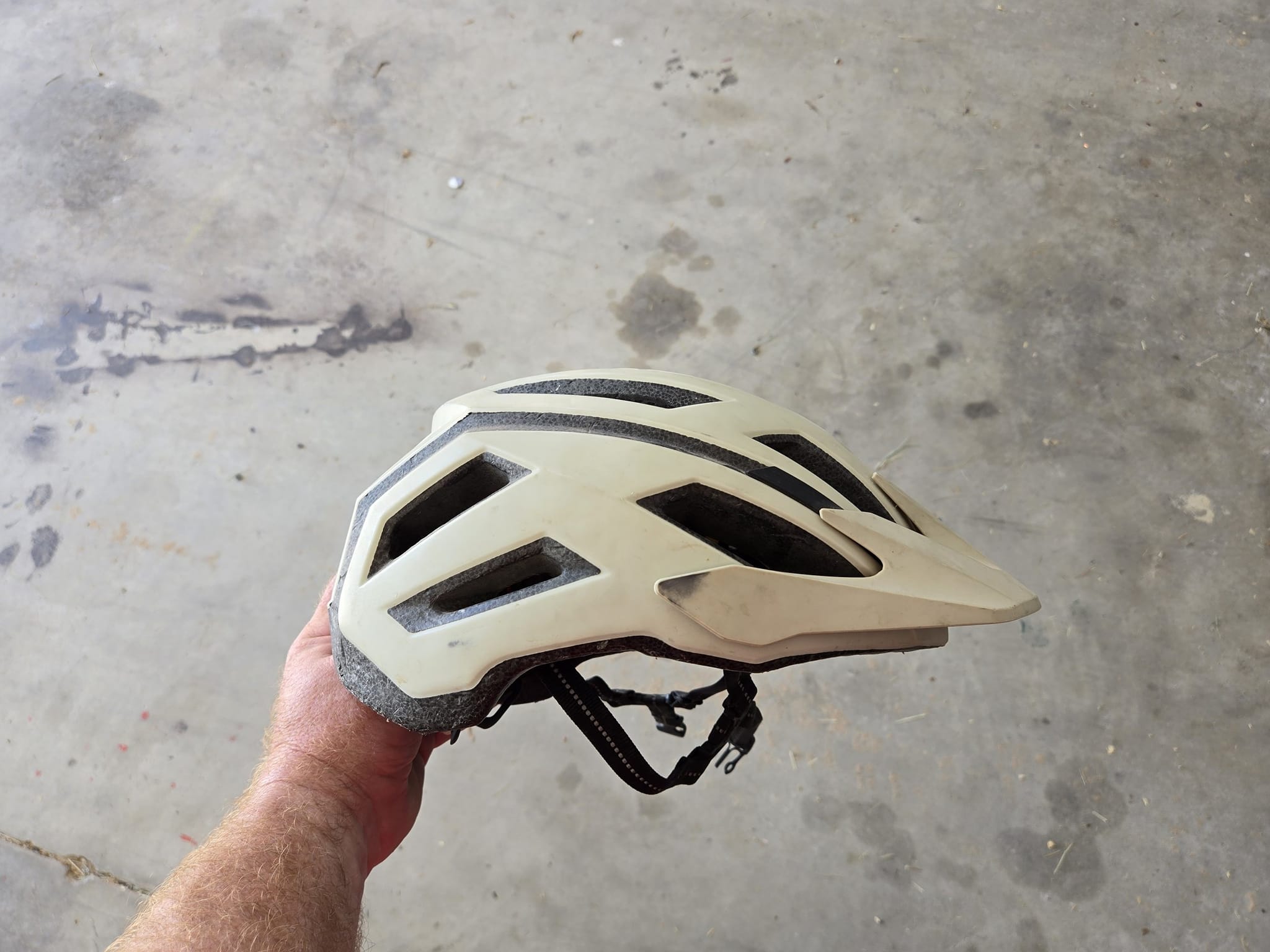 bike helmets tactic 3 Forefront Mips so you need a helmet that gives you the confidence to take on downhill runs on a five Specialized Tactic III Helmet -