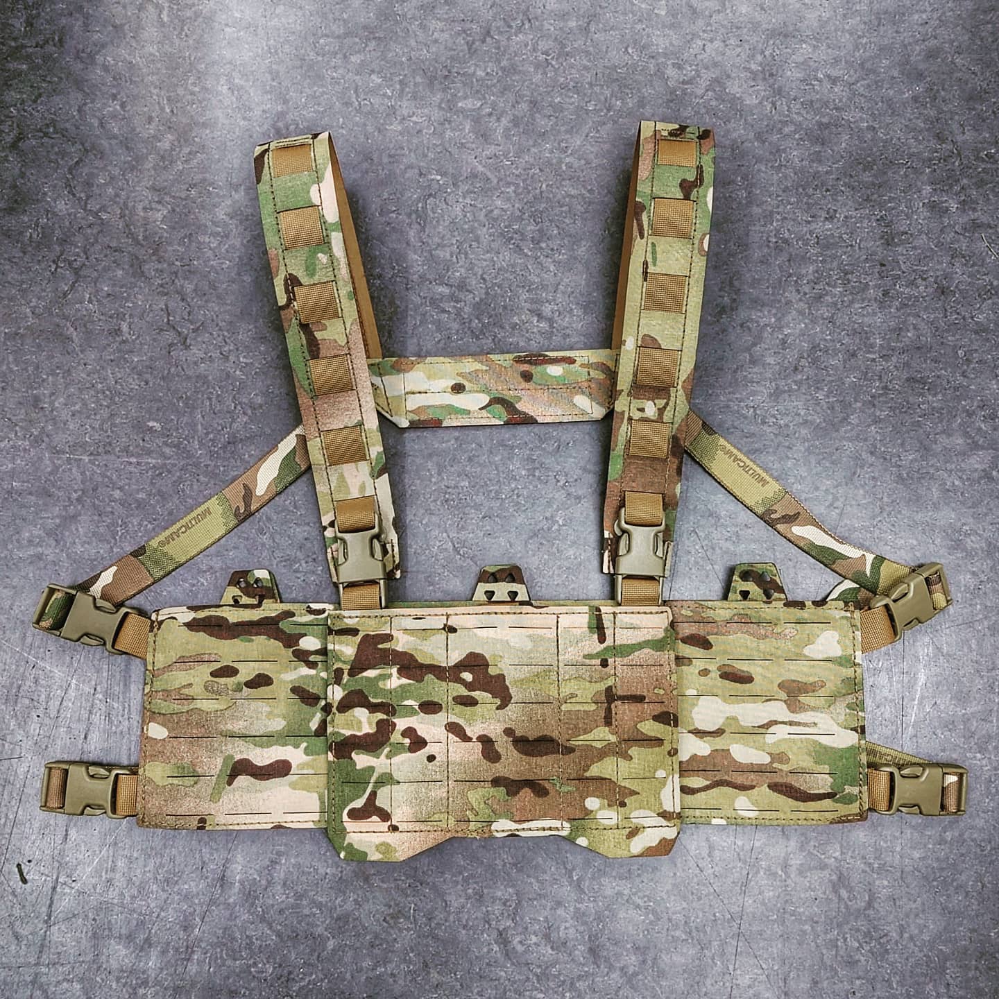 H̠̠i̠̠d̠̠e̠ a̠̠n̠̠d̠ ̠s̠̠e̠̠e̠̠k̠ VTC Scalable Chest Rig in