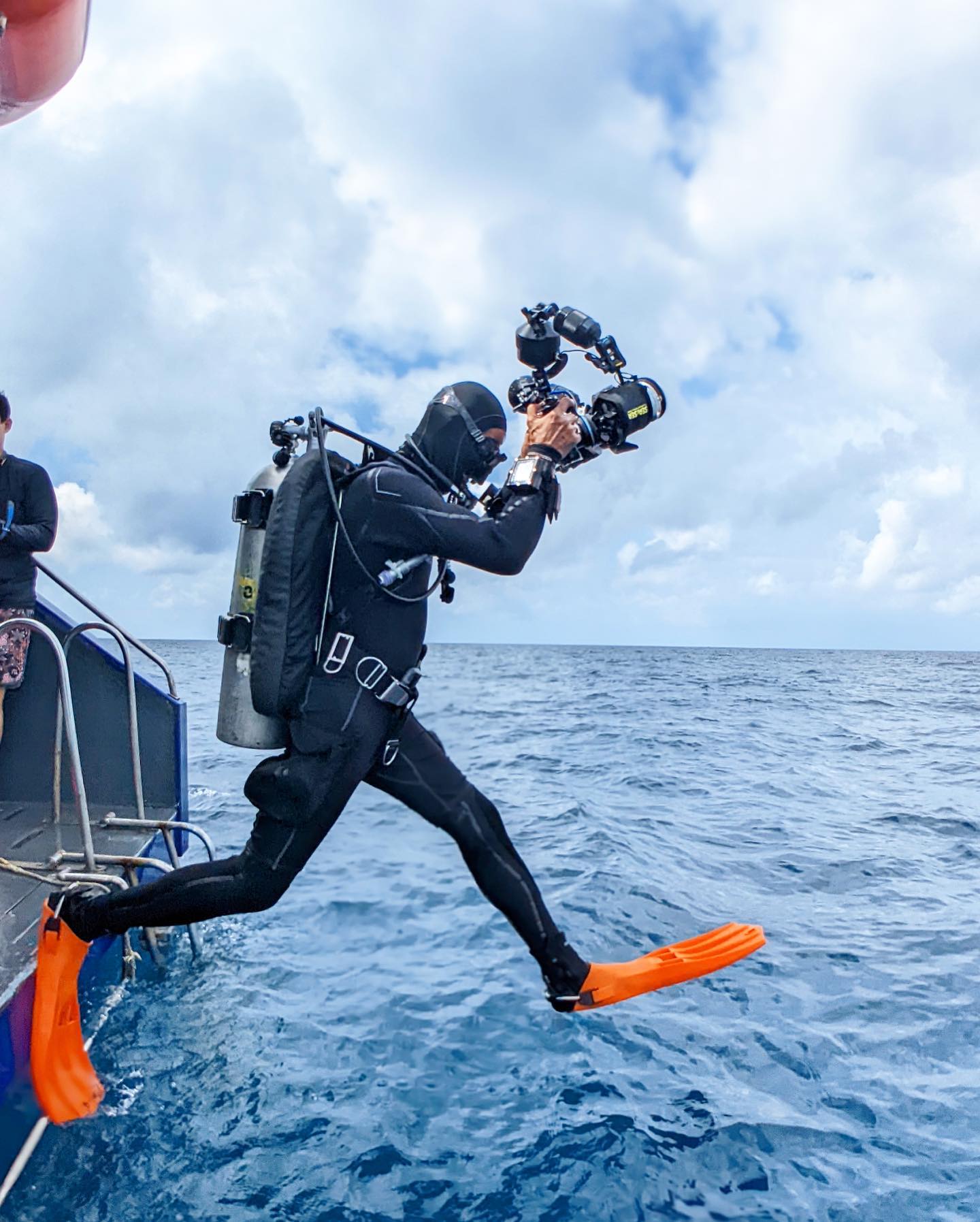 Scuba Jamboree - ใครๆ ก็ใช้ Apeks RK3 Fins 💦 ขายดีอันดับ 1... | Facebook