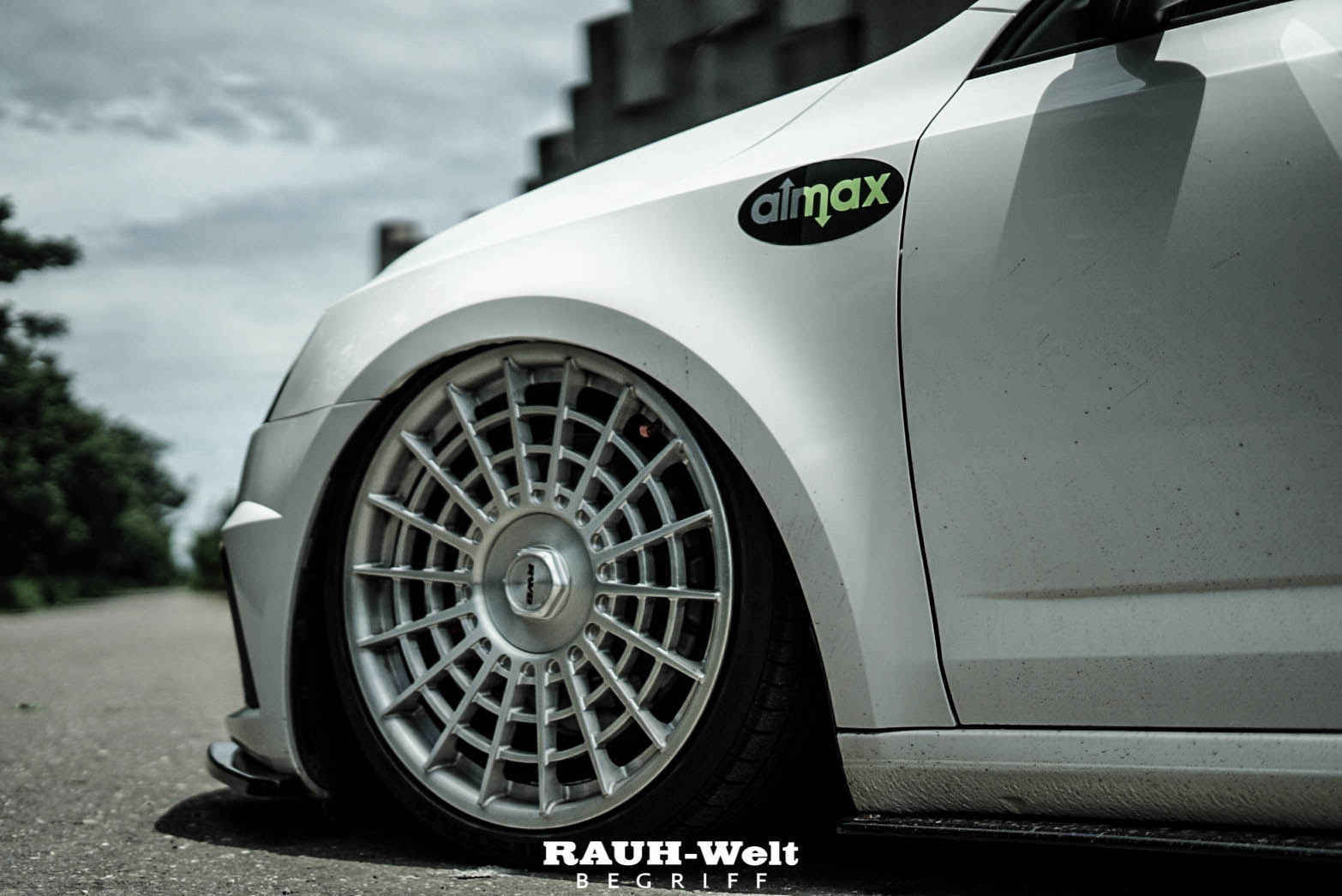 ŠKODA Octavia RS x RWB WHEELS Mqurug... - RWB Wheels - Taiwan | Facebook