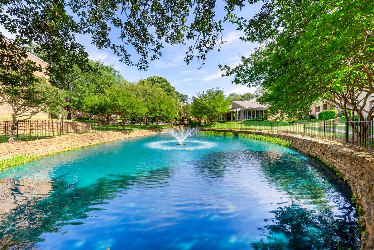 Summer Pointe Apartments added... - Summer Pointe Apartments