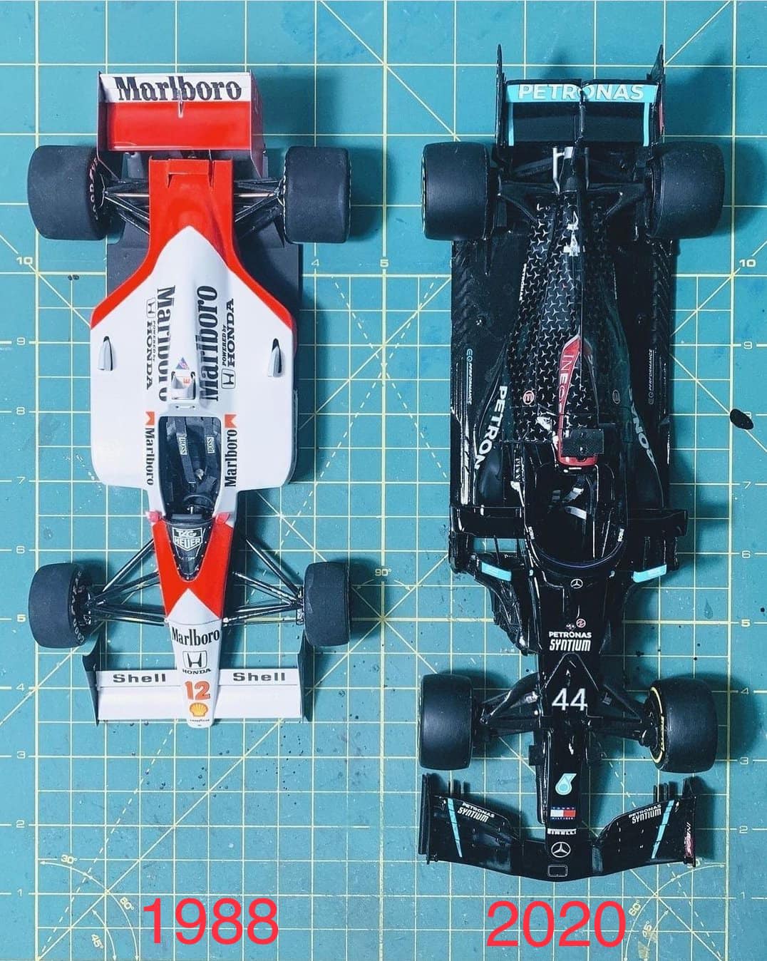 Auto Da Corsa Monoposto Anni '70 In Latta - Modello Stile F1 Scala 32 Cm