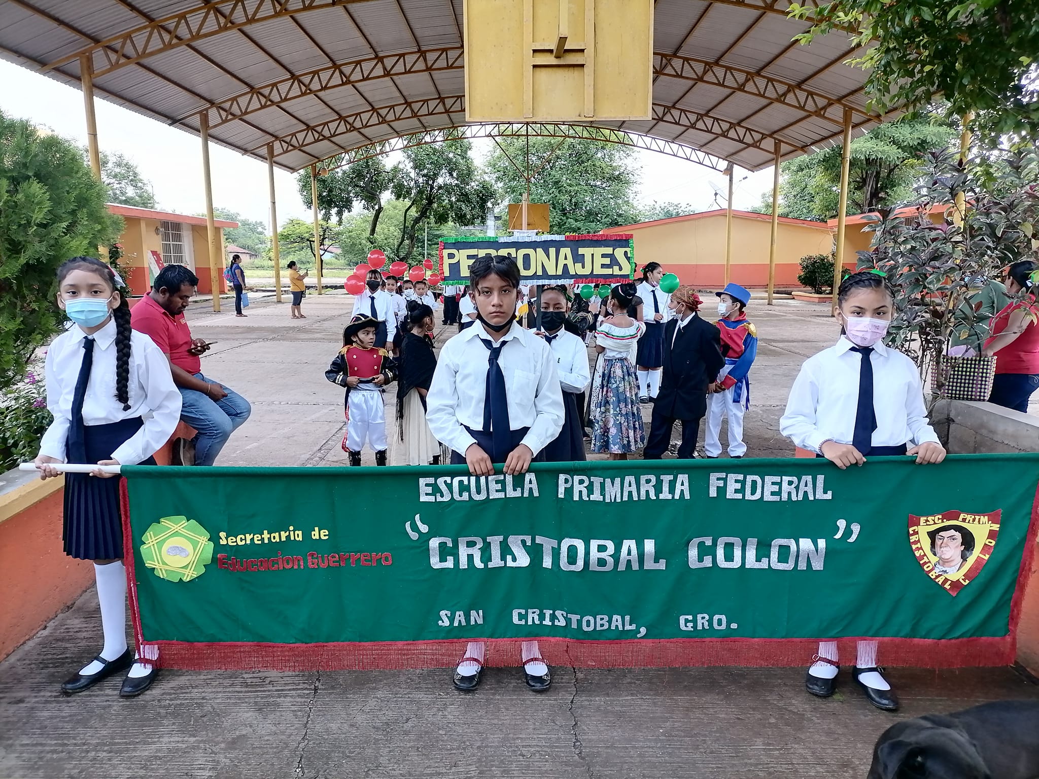 Esc. Prim. Cristobal Colon