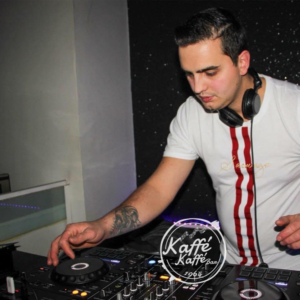 DJ DANNY R