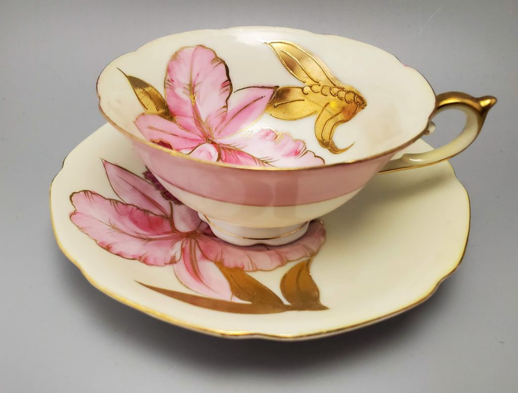 Beautiful Tashiro Shoten Occupied Japan cup and saucer set
