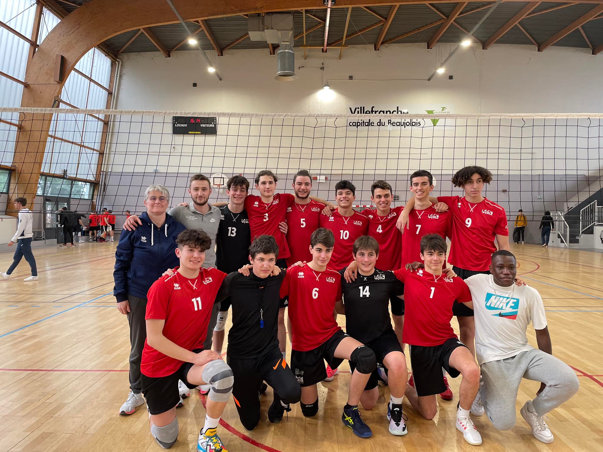 ⚫️🔴[Section... - VBVB - Volley-Ball Villefranche Beaujolais | Facebook