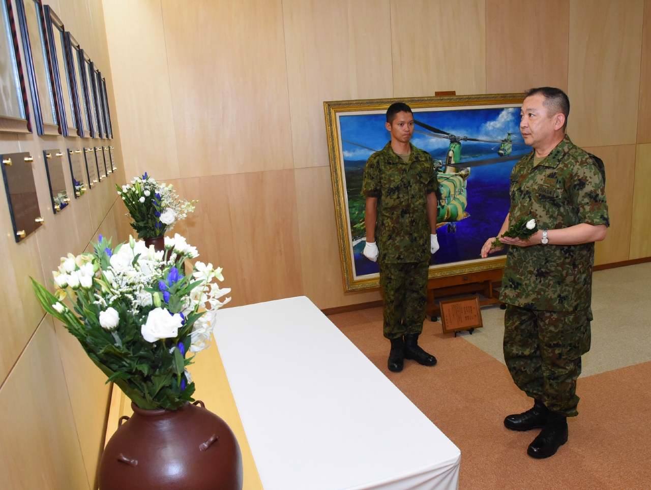 初度視察】 【LTG Goro Yuasa, Commanding General, Western Army