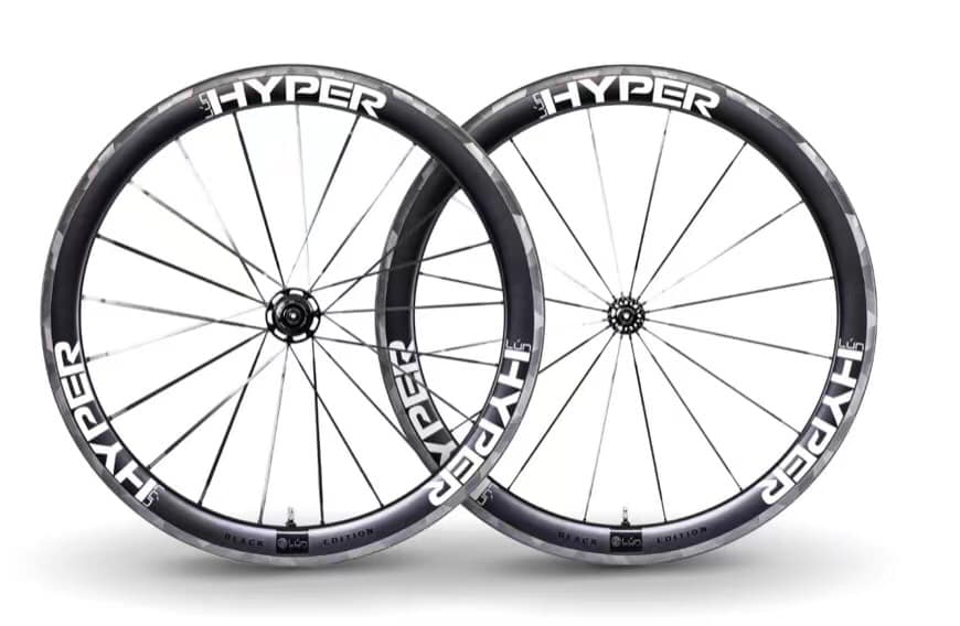 【美品】LUN HYPER 【限定品:Black Ddition】 65mmリム LUN HYPER BLACK EDITIONの発売が決定いたしました✨ 主な仕様は従来の