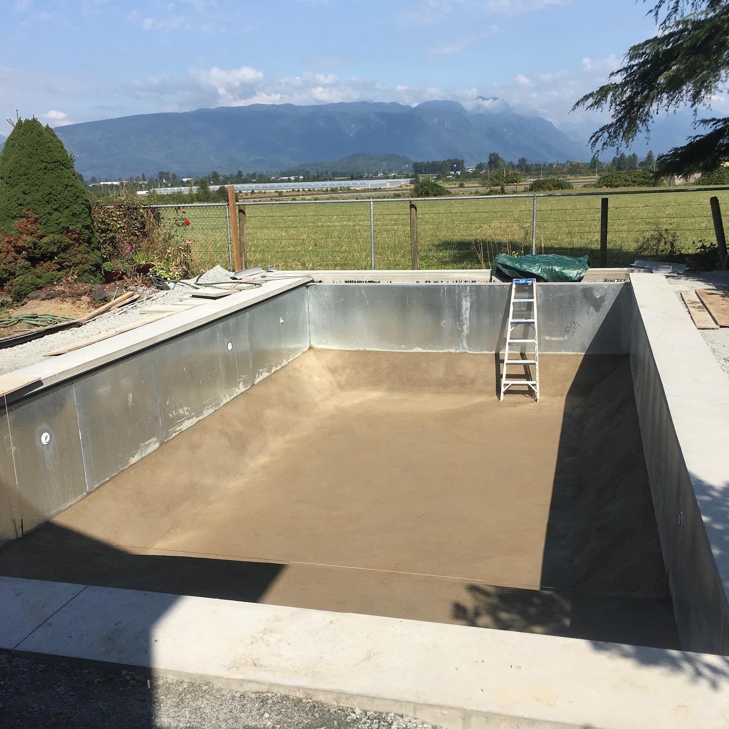 Boom. Liner installed and pump room... - Turner Built Pools